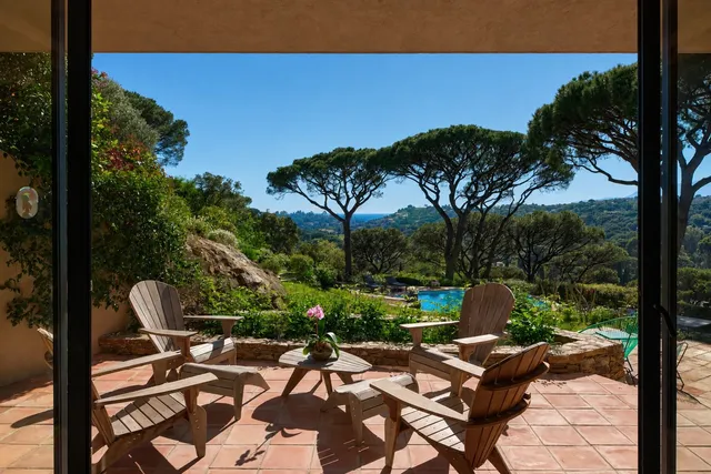 Villa in La Croix Valmer, French Riviera