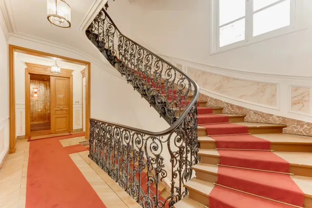 Apartment in 8th (Golden Triangle - Parc Monceau), Paris