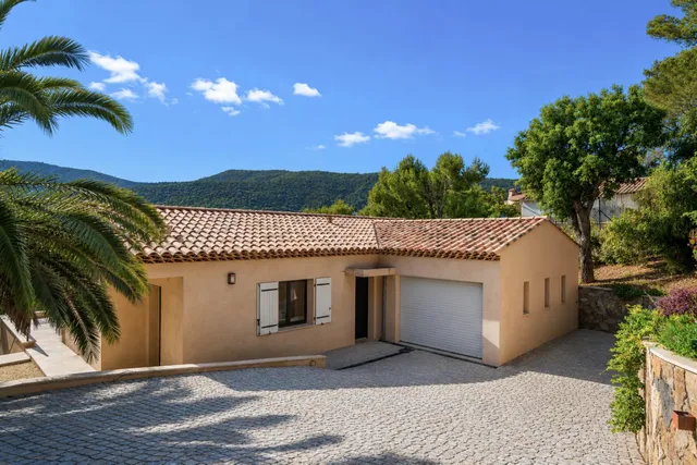 Villa in La Croix Valmer, French Riviera