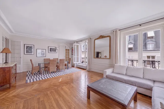 Apartment in 7th (Invalides, Eiffel Tower, Orsay), Paris