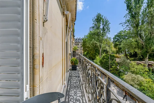 Apartment in 7th (Invalides, Eiffel Tower, Orsay), Paris