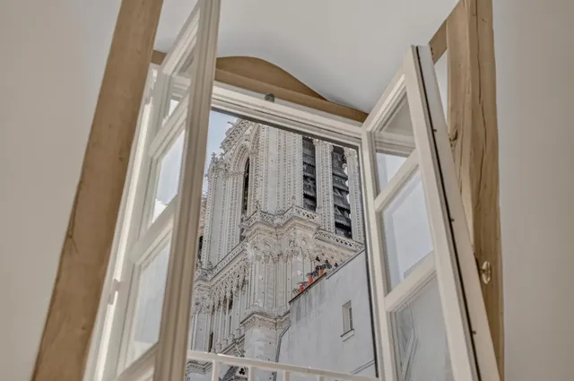 Apartment in 4th (Marais - Place des Vosges - Ile St Louis), Paris