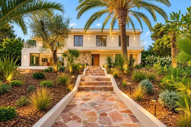 Villa in La Croix Valmer, French Riviera