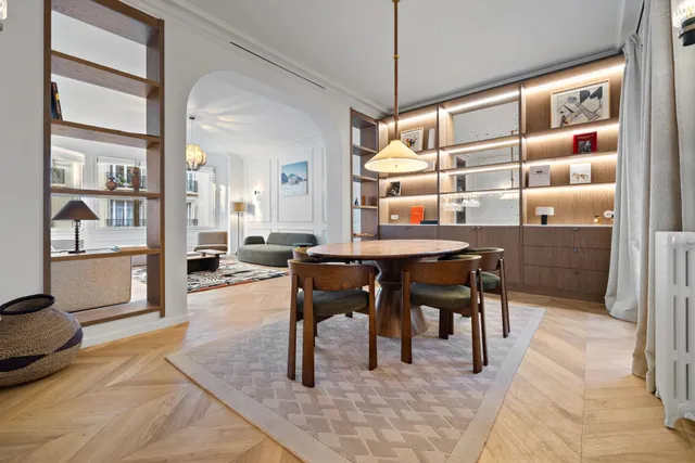 Apartment in 7th (Invalides, Eiffel Tower, Orsay), Paris