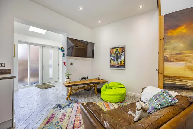 50b Gertrude Road, Nottingham NG2 5BY