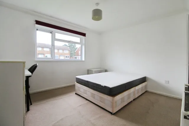 72 Forest Road, Colchester CO4 3RE