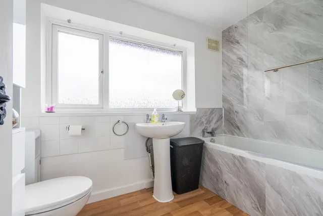54 Rhea Hall Estate, Bridgnorth WV16 6LD