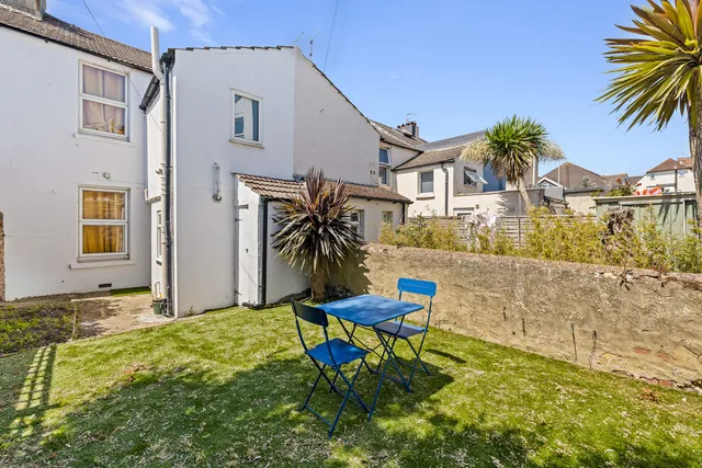 55 Church Road, Portslade BN41 1LB