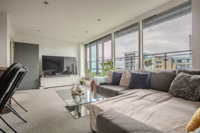 55 Kilcredaun House Prospect Place, Cardiff CF11 0JG