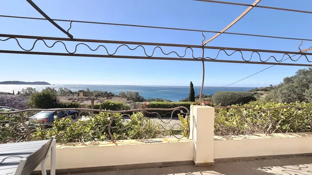 Villa in Carqueiranne, Provence - Var