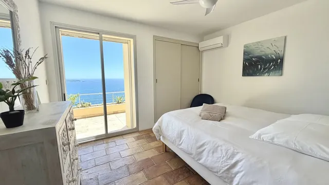 Villa in Carqueiranne, Provence - Var