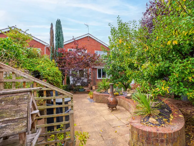 58 Windsor Drive, Stourport-on-severn DY13 0JE