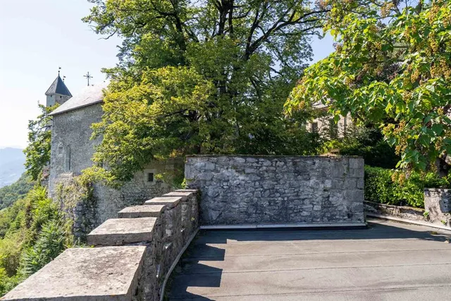 Estate in Saint Pierre de l Albigny, French Alps / Lakes