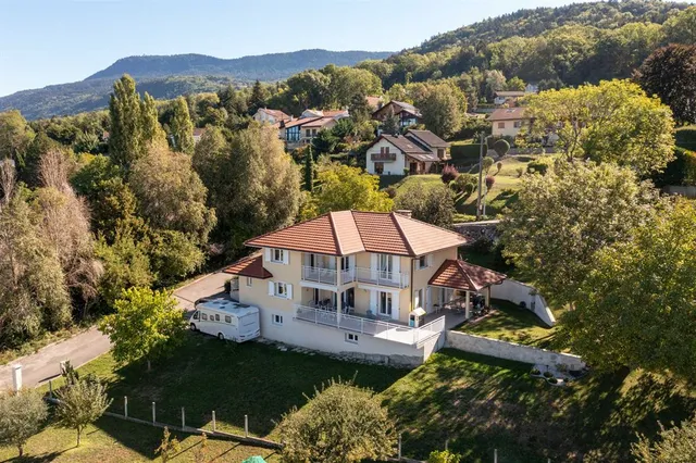 Villa in Cranves Sales, French Alps / Lakes