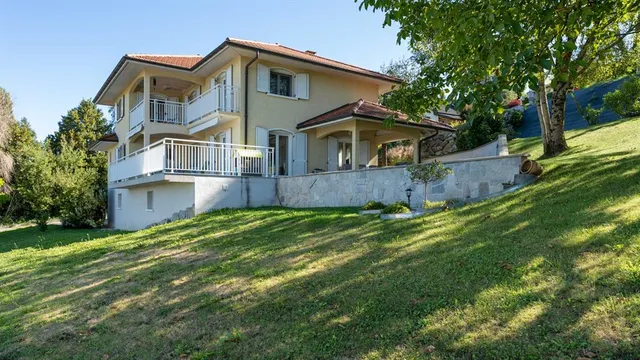 Villa in Cranves Sales, French Alps / Lakes
