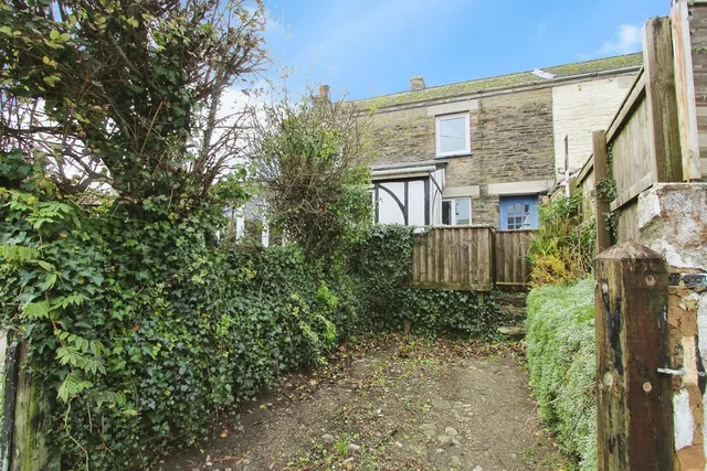 3 Ivey Cottages Pound Street, Liskeard PL14 3JN