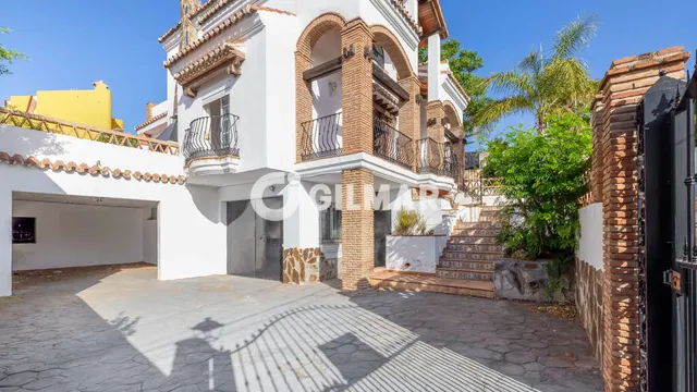 Villa in BENALMÁDENA, Málaga