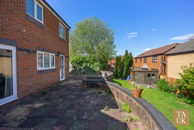9 Dalby Close, Telford TF1 6FJ