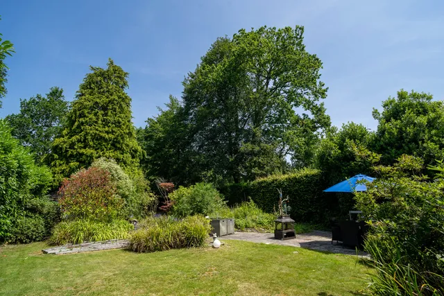 64 Copthorne Road, East Grinstead RH19 2NU