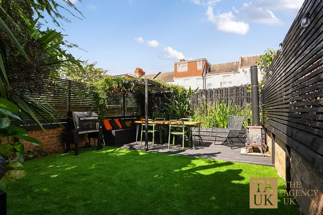 67 Gordon Road, Brighton BN1 6PE