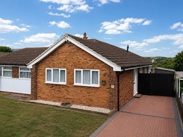 11 Woodrow Chase, Herne CT6 7JL