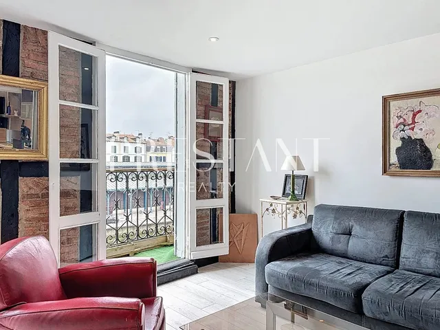 Charming apartment with Nive river views in the heart of Petit Bayonne.