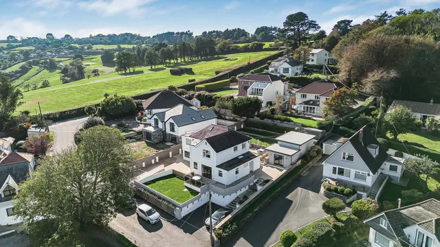 The Retreat Porthpean Beach Road, St. Austell PL26 6AU