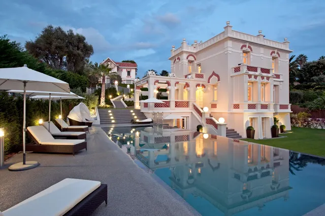 Cap d’Antibes — 1900 Villa Steps from the Sea