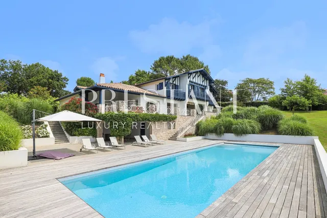 Exceptional Property in Arcangues / Arbonne – Between Countryside and Basque Coast Exclusive