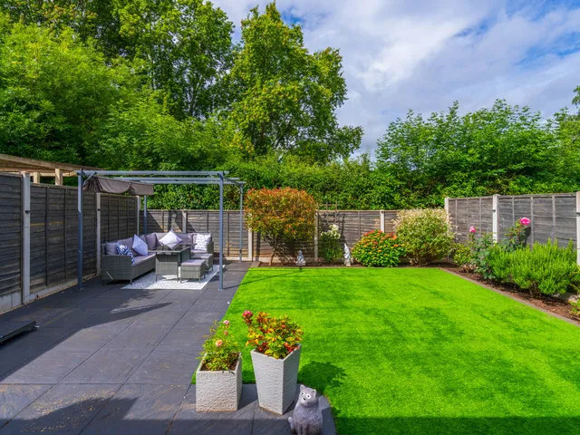 7 Shrubbery Gardens, Kidderminster DY10 2AB