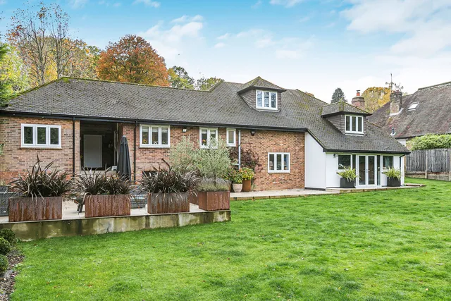 The Spinney Forest Drive, Kingswood KT20 6LN