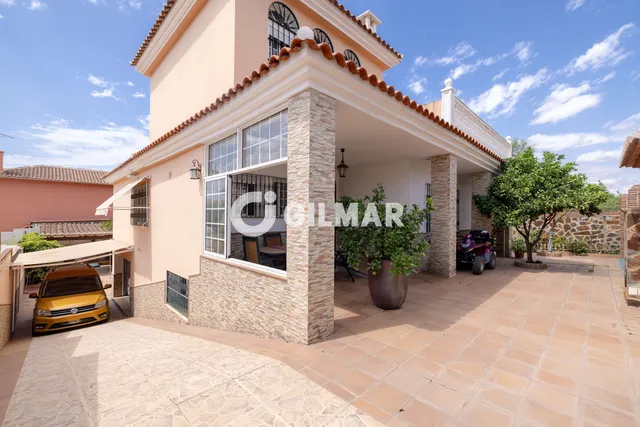 Villa in TORRE DE BENAGALBÓN, Málaga