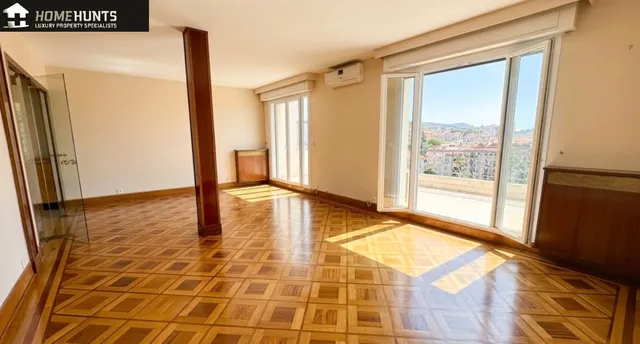 Apartment in Nice, French Riviera