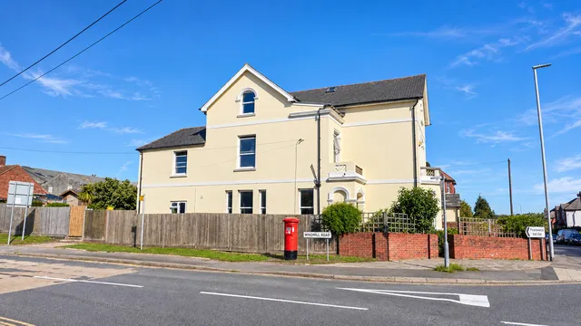 28 Sedlescombe Road South, St. Leonards-on-sea TN38 0TA