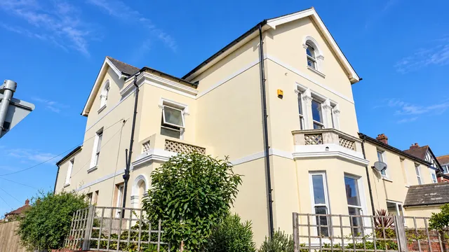 28 Sedlescombe Road South, St. Leonards-on-sea TN38 0TA