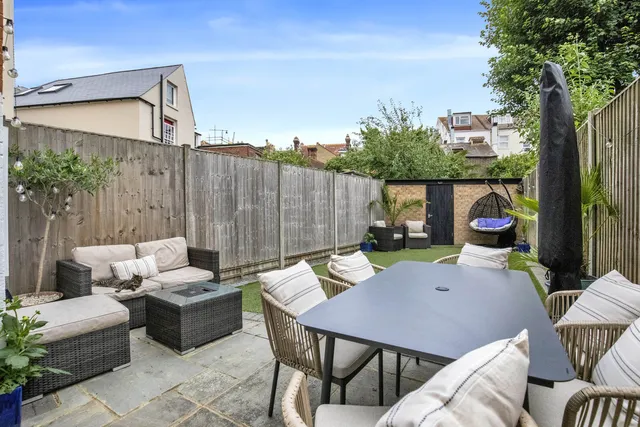3 Clifton Terrace, Southsea PO5 3NL