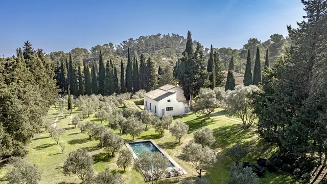 Villa in St Etienne Du Gres, Provence - Var