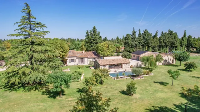 Villa in Molleges, Provence - Var