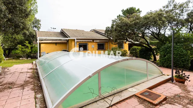 Villa in LA BERZOSA, Madrid