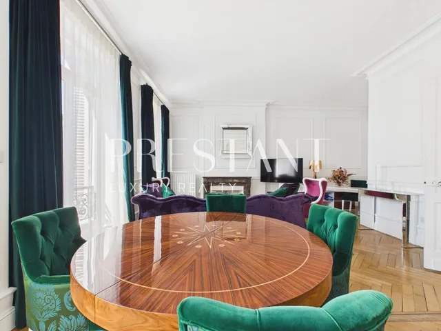 Triangle d'Or - 95m² Haussmannian featured apartment downtown Bordeaux
