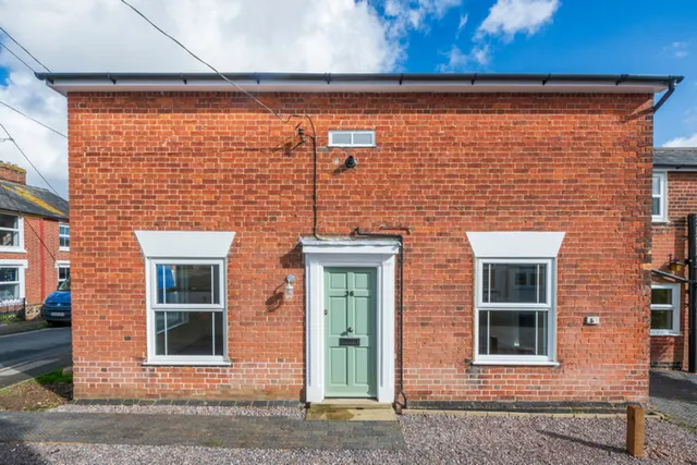 36 Albion Street, Colchester CO5 7ER