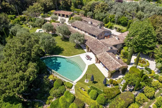 Exceptional Property with sea view