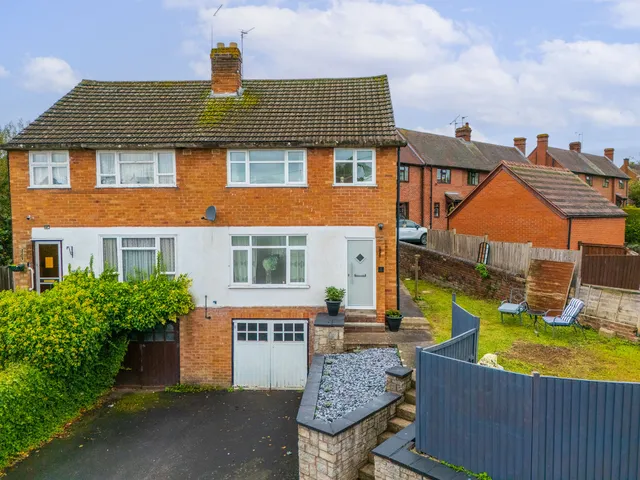 9 New Road, Kidderminster DY14 8AN