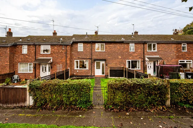 9 Wardour Close, Macclesfield SK11 8RZ