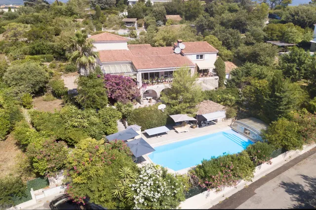 Villa in Roquefort Les Pins, French Riviera