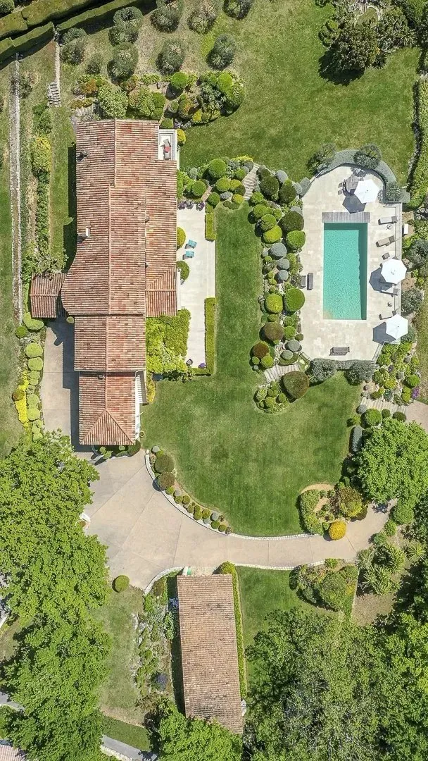 Villa in Chateauneuf Grasse, French Riviera