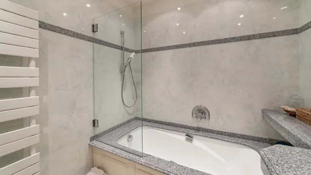 شقة في كان، الريفييرا الفرنسية