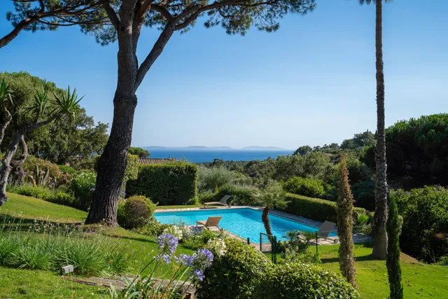 Villa in La Croix Valmer, French Riviera