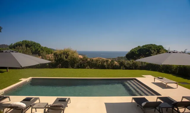 Villa in La Croix Valmer, French Riviera