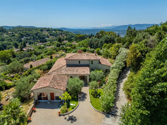 Villa in Chateauneuf Grasse, French Riviera
